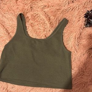 tank top/crop top